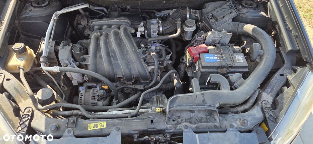 Nissan Qashqai 1.6 I-Way - 9