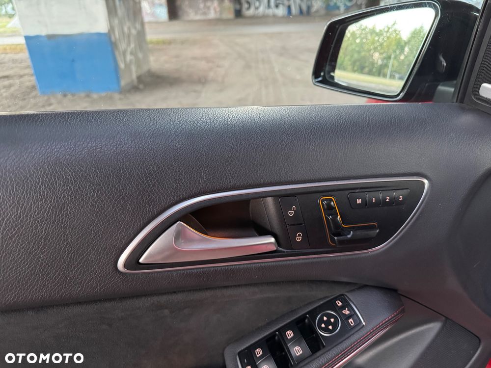 Mercedes-Benz Klasa A 45 AMG 4-Matic - 12