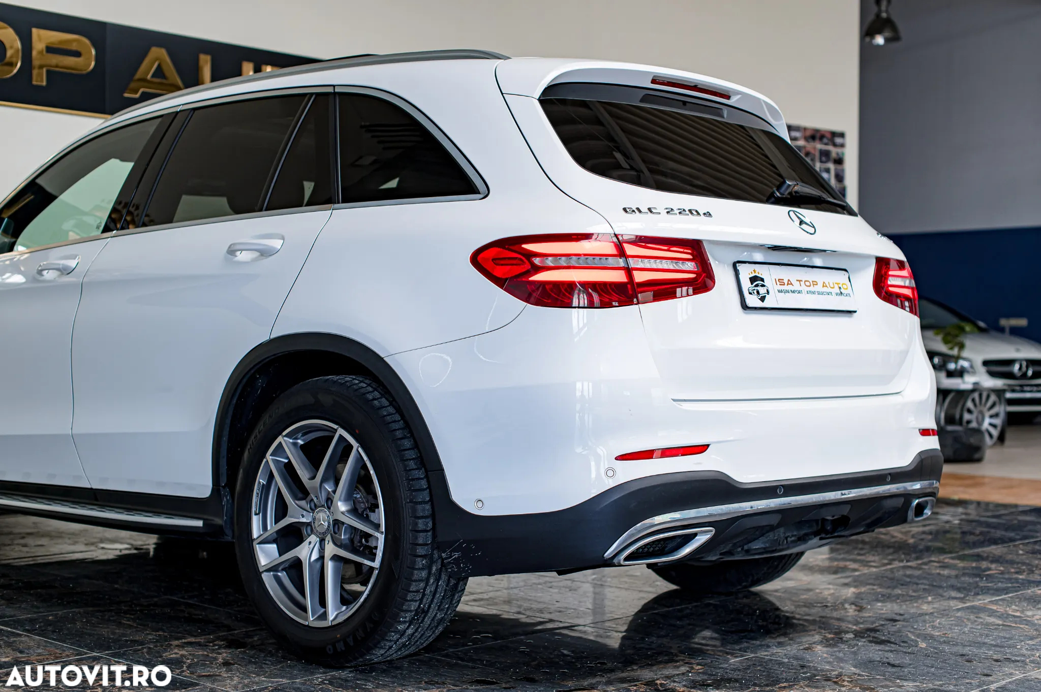 Mercedes-Benz GLC 220 d 4Matic 9G-TRONIC AMG Line - 33
