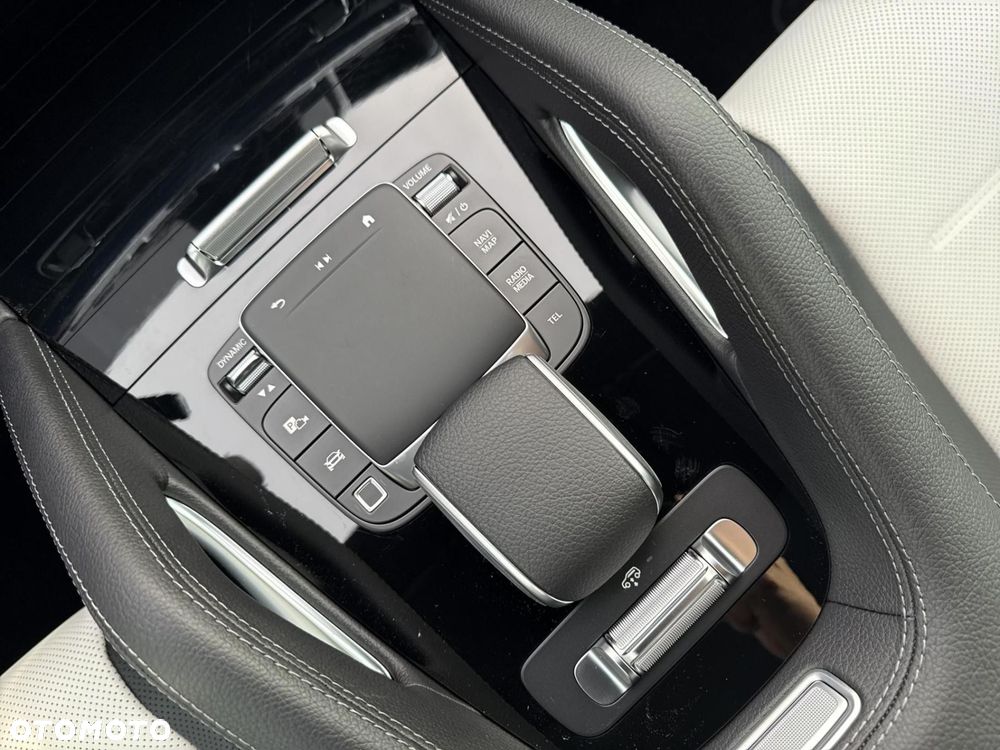 Mercedes-Benz GLE - 19