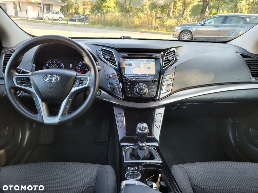 Hyundai i40 i40cw 2.0 Premium - 21
