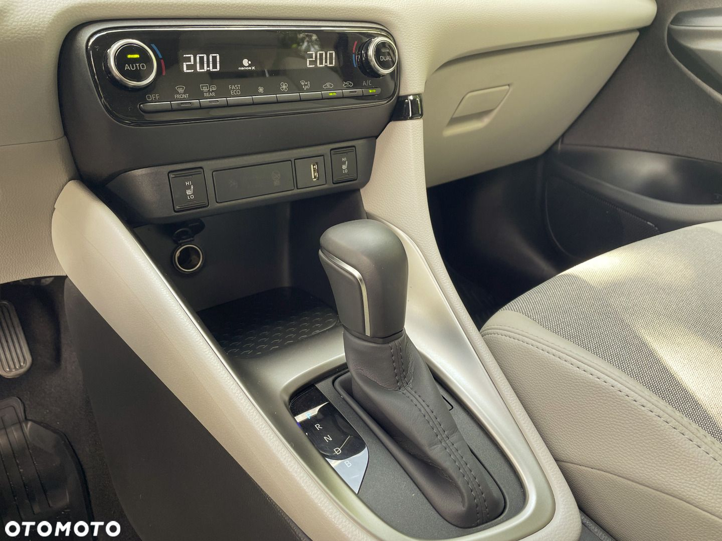 Toyota Yaris - 19