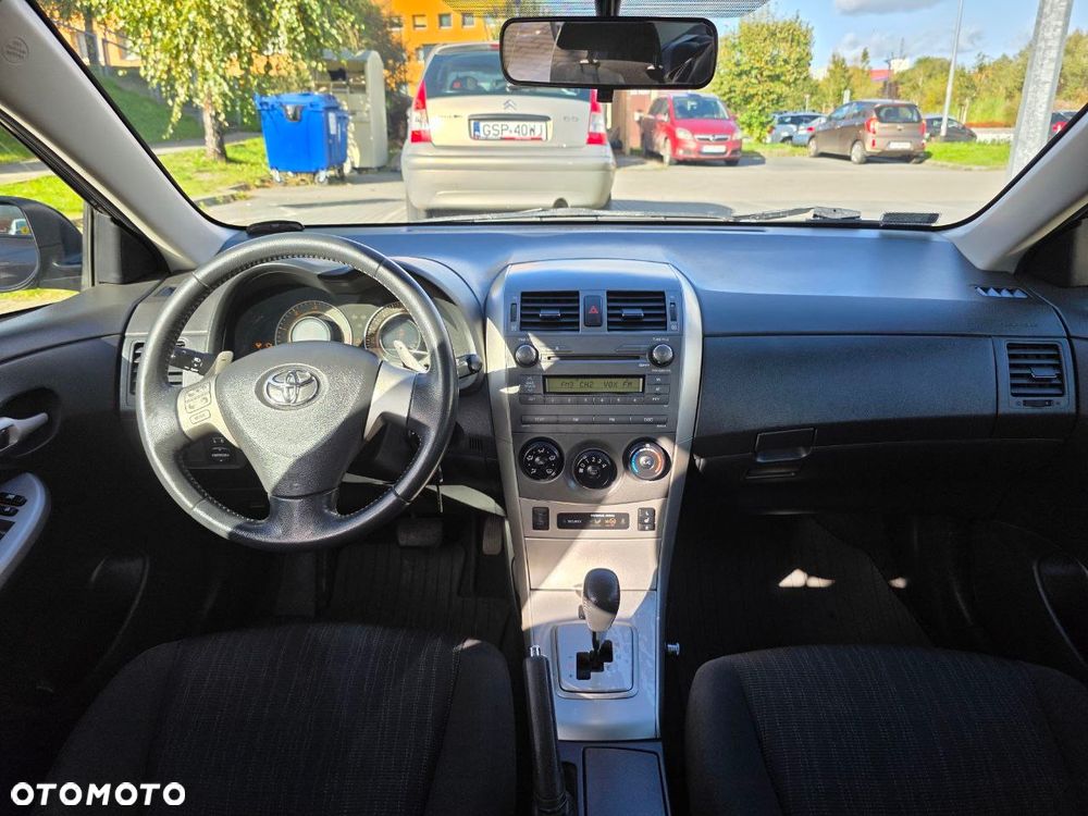 Toyota Corolla - 9