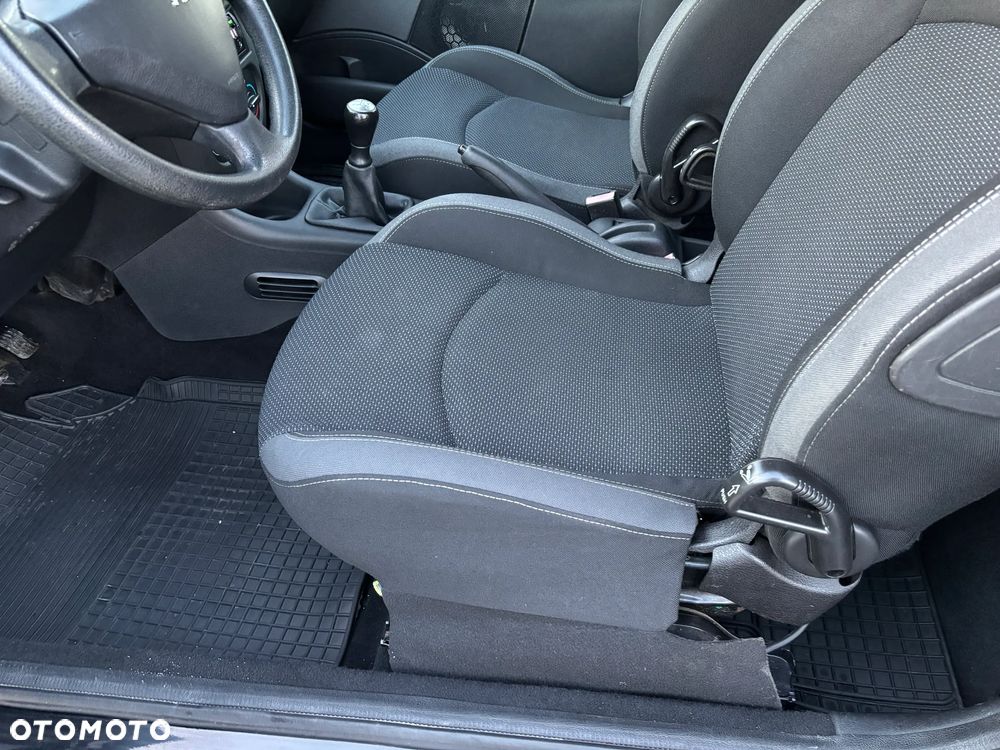 Peugeot 206 plus 60 - 11