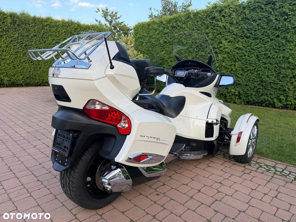 Can-Am Spyder - 4