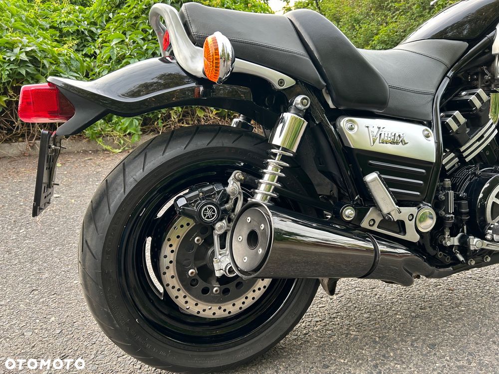 Yamaha V-MAX - 12