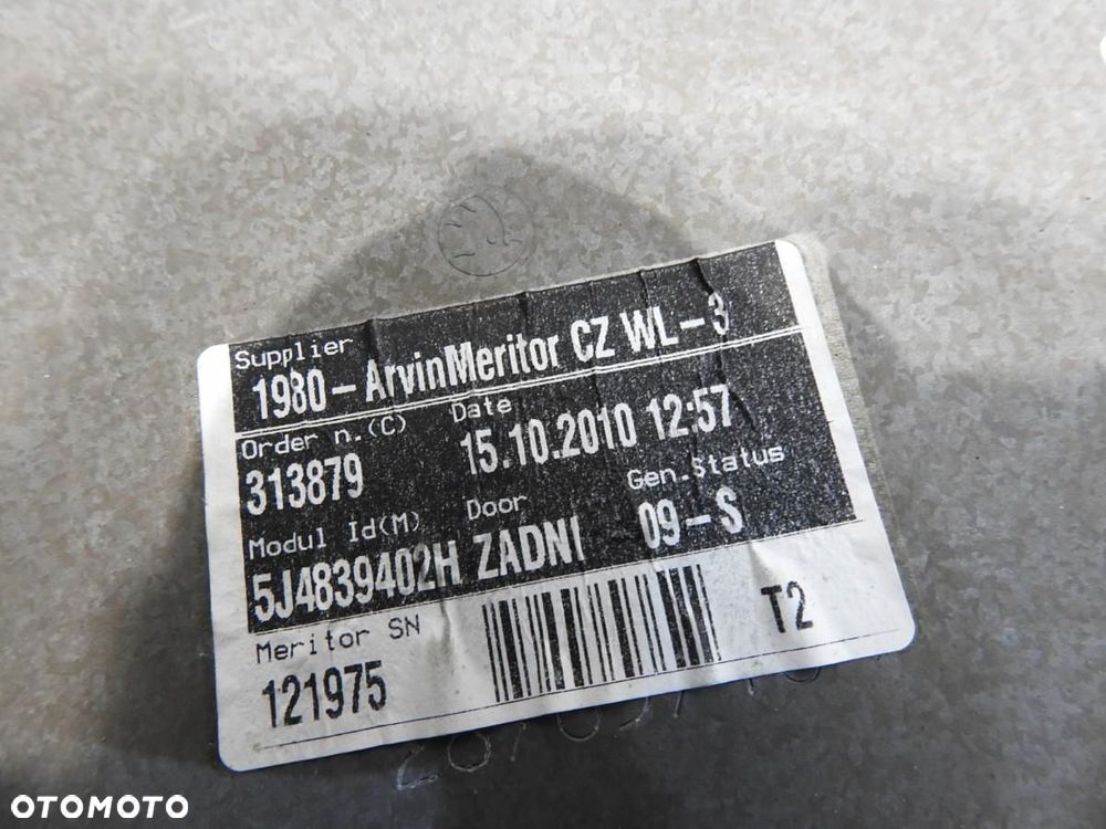 PODNOŚNIK MECHANIZM SZYBY PRAWY TYŁ SKODA FABIA II 5J4839402H - 5