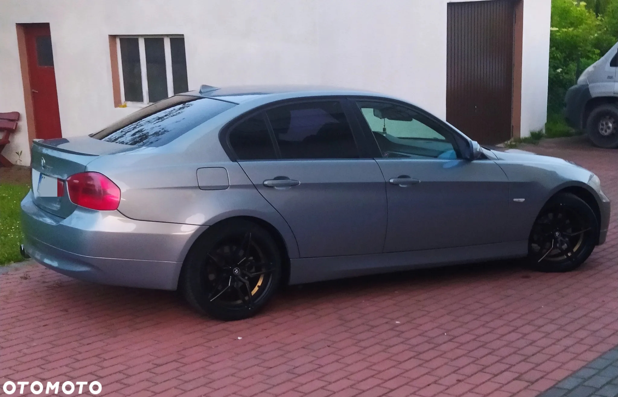 BMW Seria 3 318i - 5