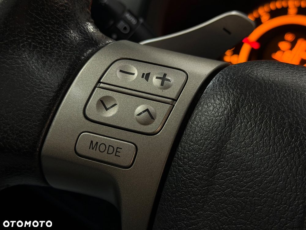 Toyota Auris 1.6 VVT-i Prestige MM - 21