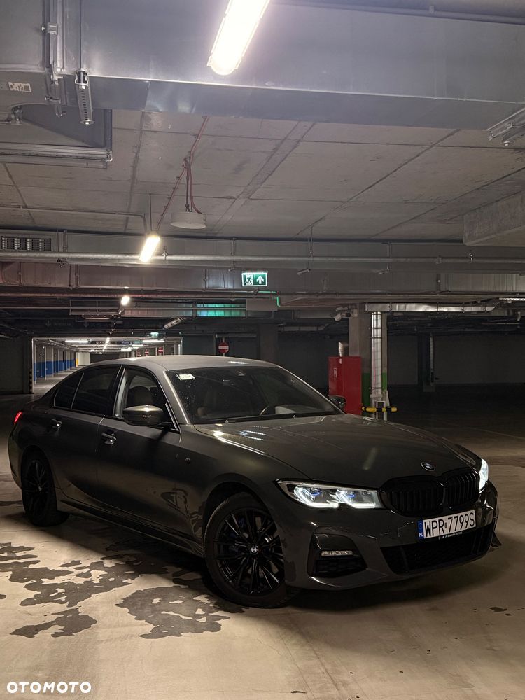 BMW Seria 3 330e M Sport sport - 1