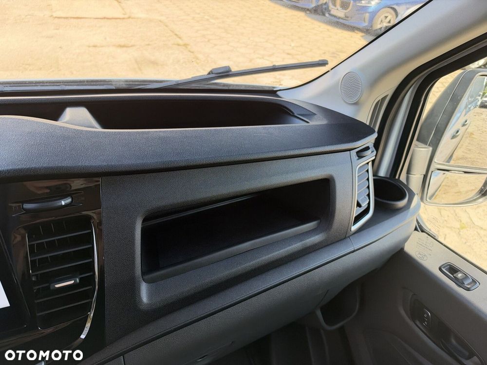 Ford transit Trend - 32