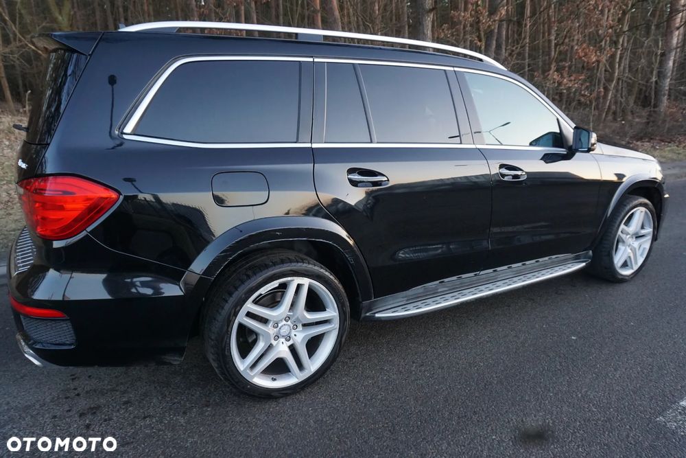 Mercedes-Benz GL - 23