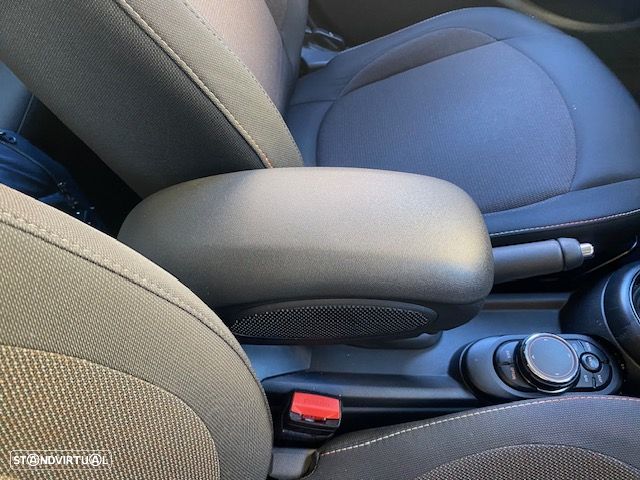 MINI 5 Portas One 60 Years Chili - 34