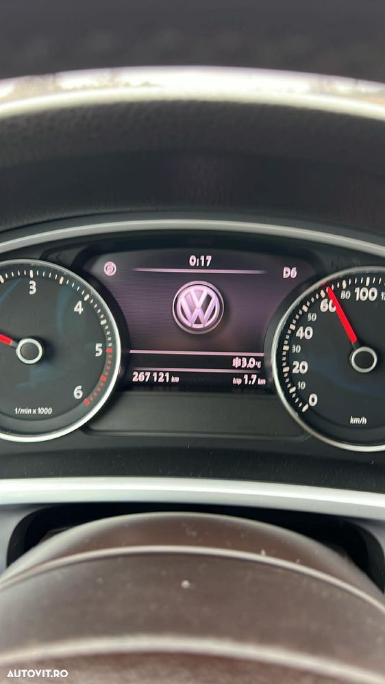 Volkswagen Touareg - 12