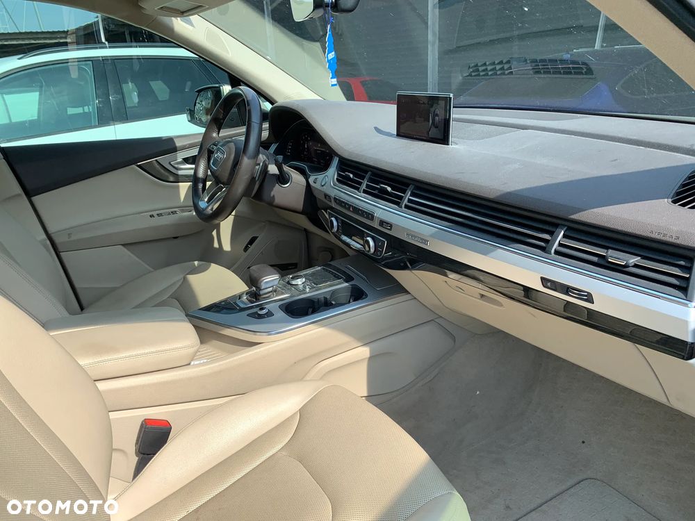 Audi Q7 3.0 TFSI Quattro Tiptronic - 22