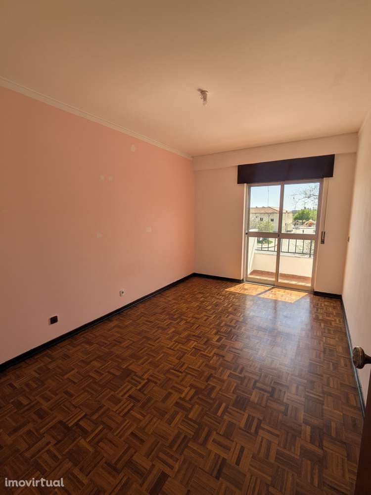 Apartamento T2 luminoso localizado em Samora Correia. - Grande imagem: 4/17