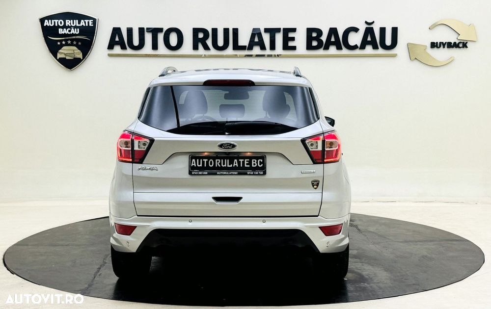 Ford Kuga 1.5 EcoBoost 2WD Titanium - 11