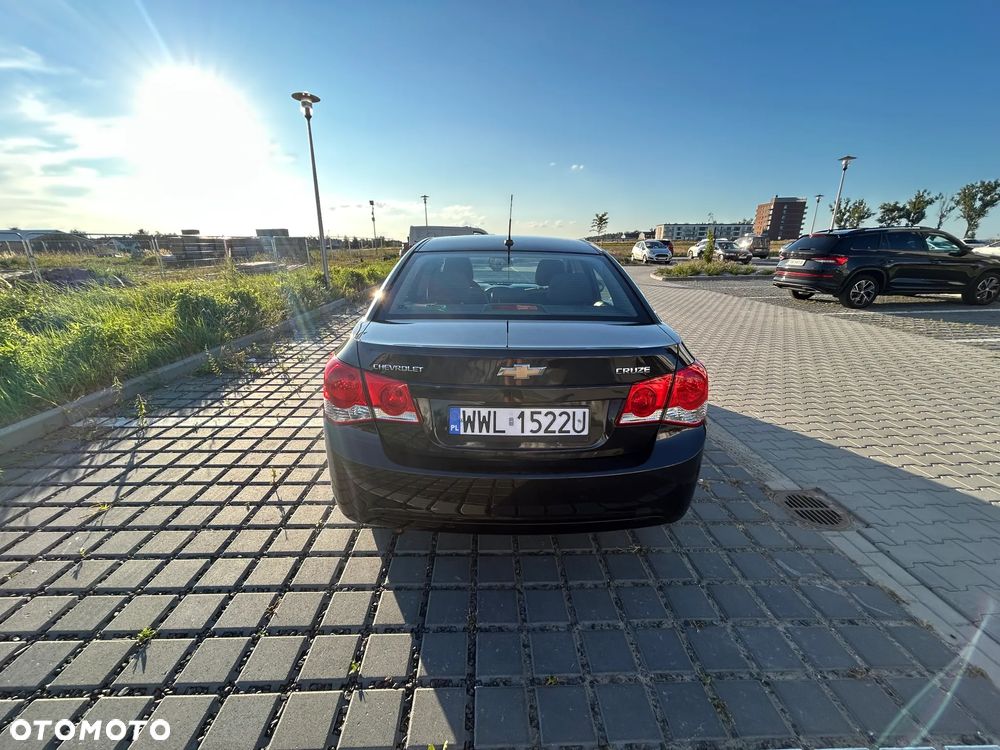 Chevrolet Cruze 1.6 Base - 5