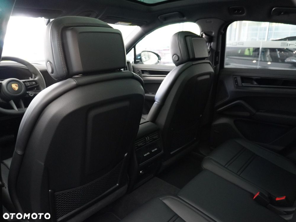 Porsche Cayenne Black Edition - 32
