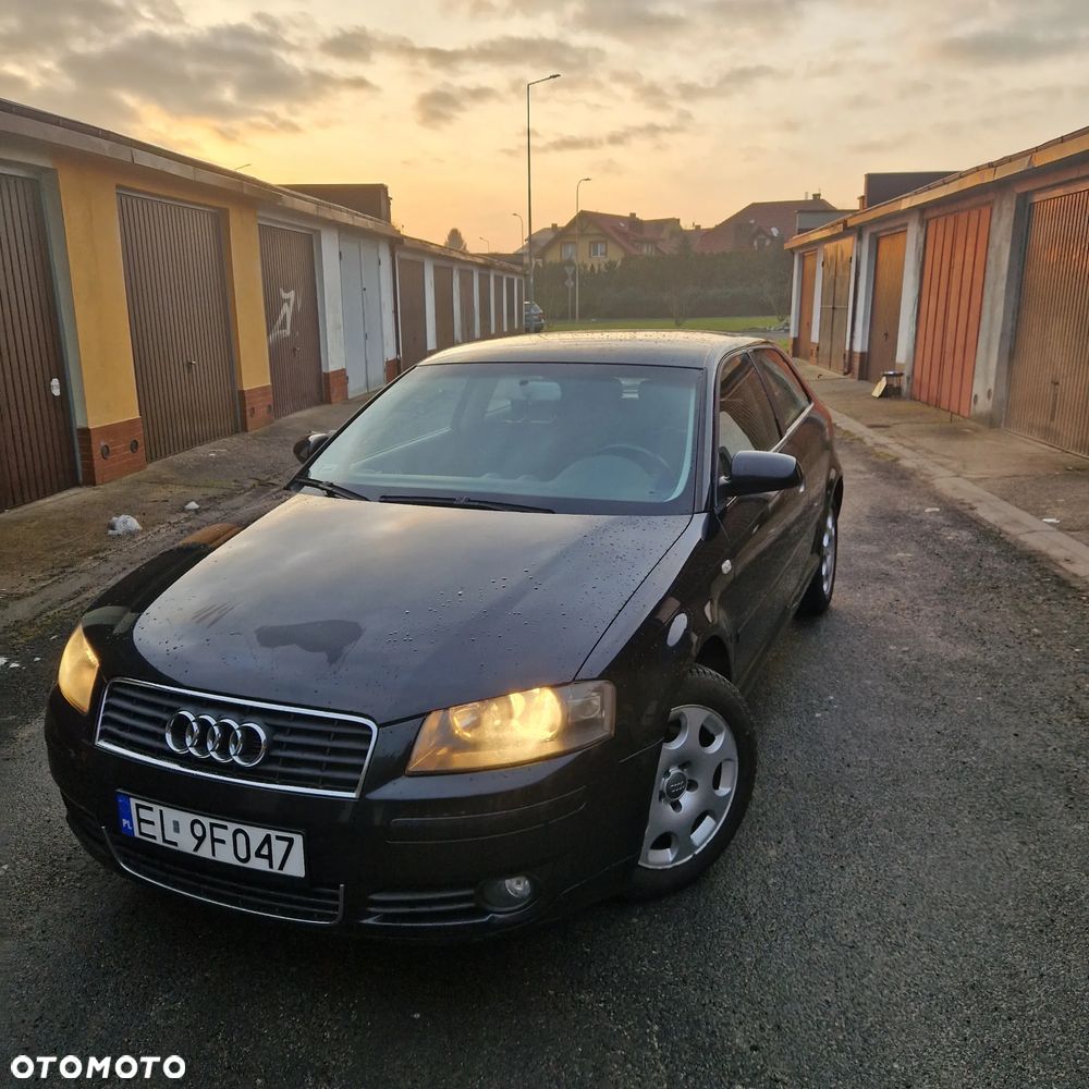 Audi A3 3-drzwiowe 1.6 Ambiente - 2