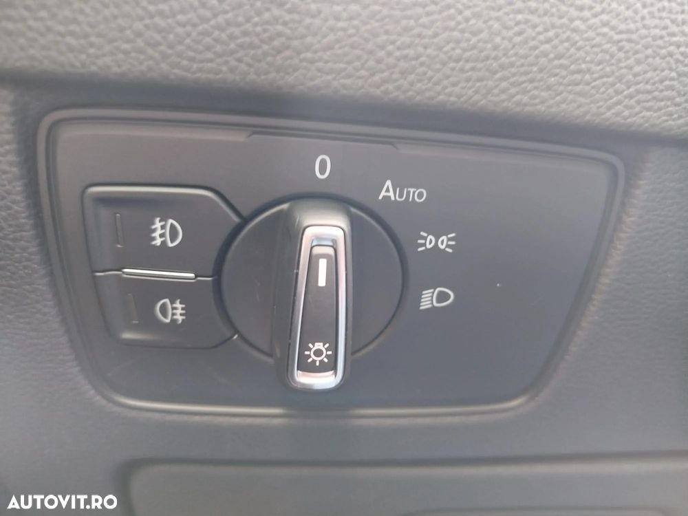 Volkswagen Passat Variant 2.0 TDI SCR DSG 4Motion Elegance - 13