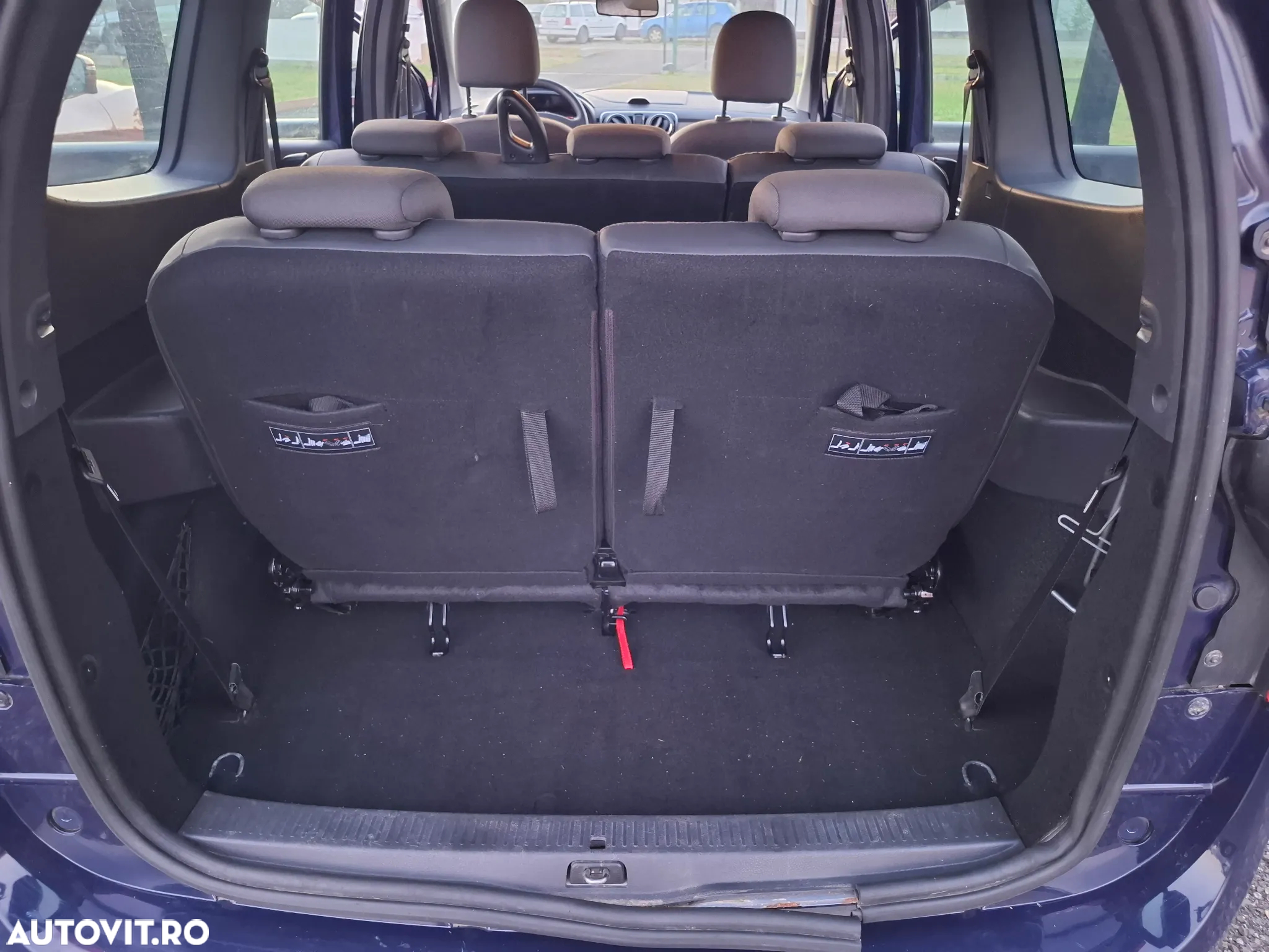Dacia Lodgy 1.5 dCi 90 CP Laureate - 7