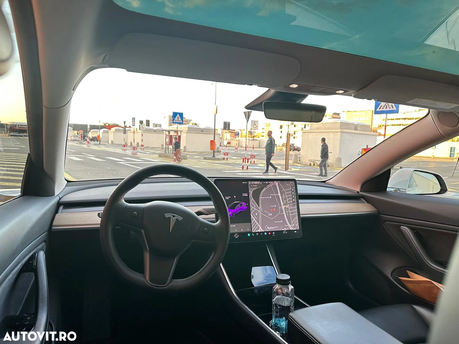 Tesla Model 3 Standard Reichweite Plus Hinterradantrieb - 11