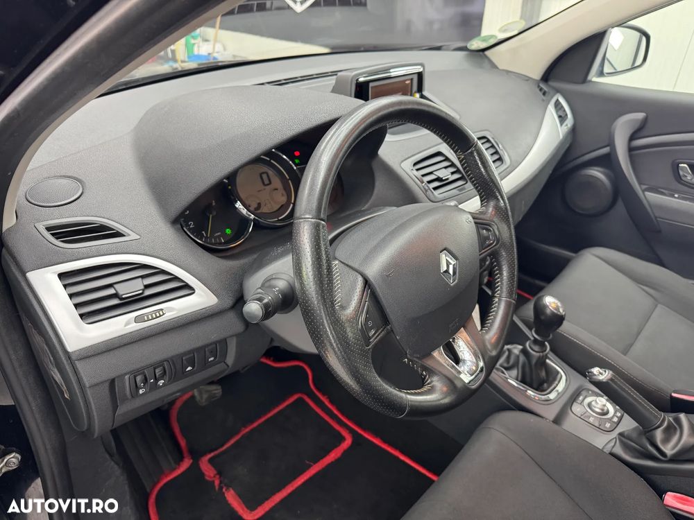 Renault Megane dCi 110 FAP Paris Business - 19