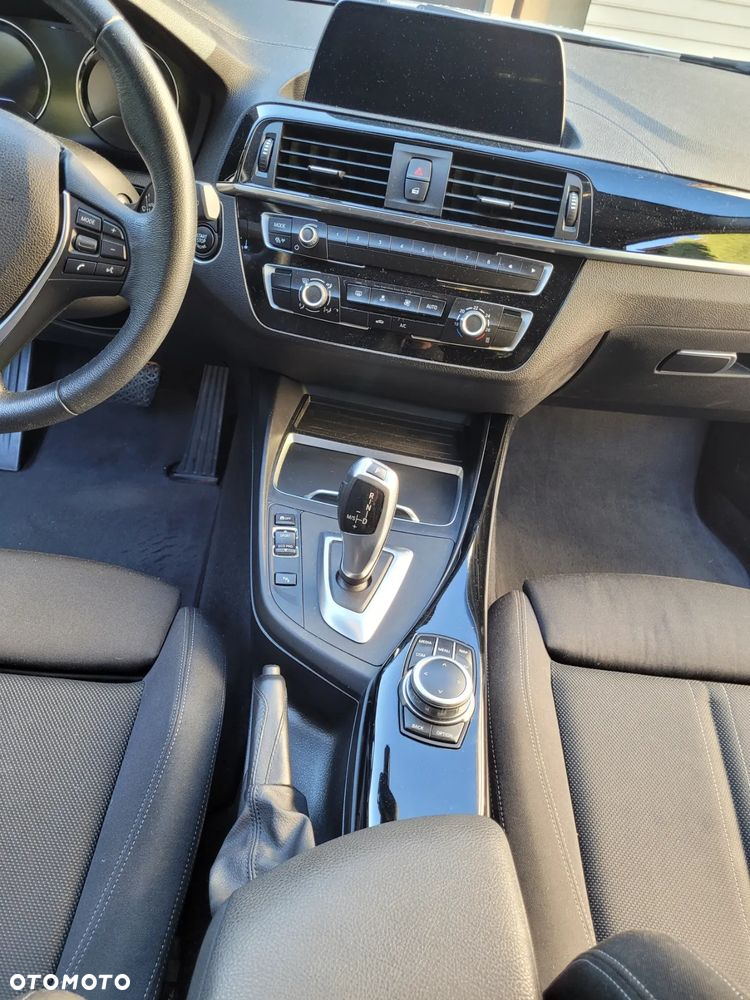 BMW Seria 1 118d Edition Metropolitan - 17