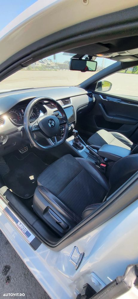 Skoda Octavia 2.0 TDI RS DSG - 9