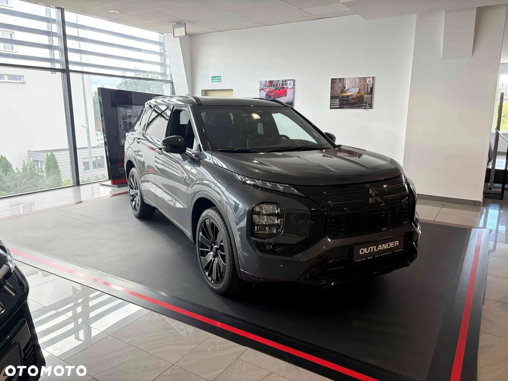 Mitsubishi Outlander Black Edition - 1