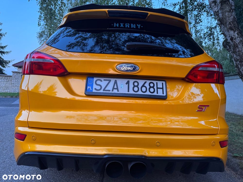Ford Focus 2.0 EcoBoost ST - 18
