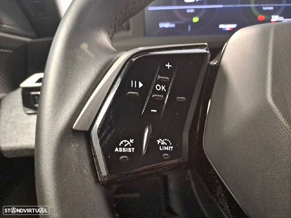 Peugeot 3008 1.2 Hybrid Allure e-DCS6 - 16