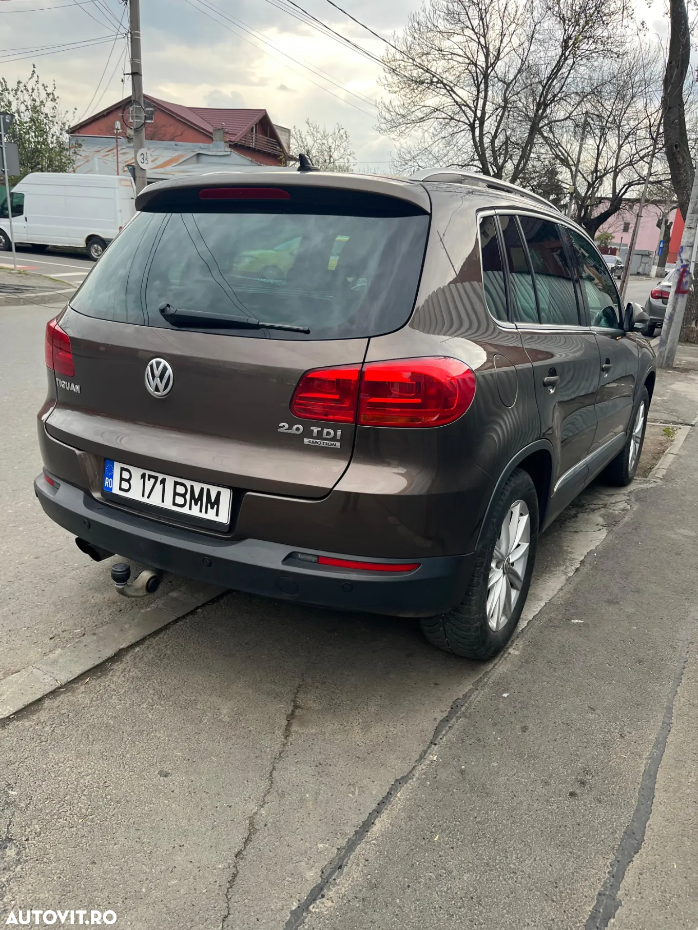 Volkswagen Tiguan 2.0 TDI 4Motion DSG Sport & Style - 6