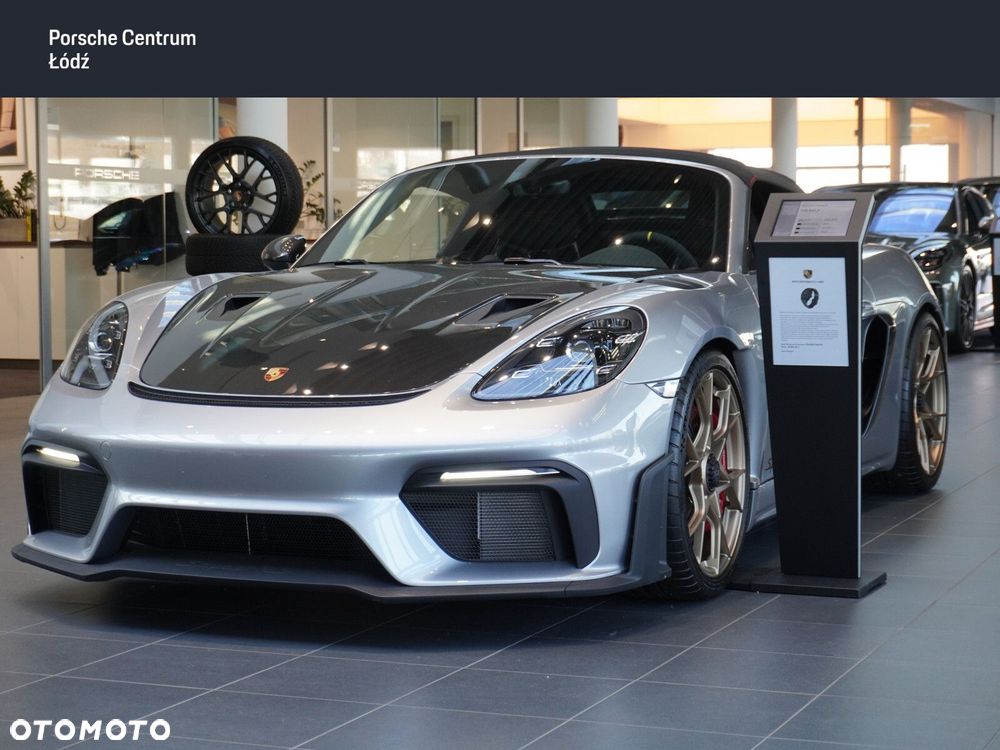 Porsche 718 Spyder - 1