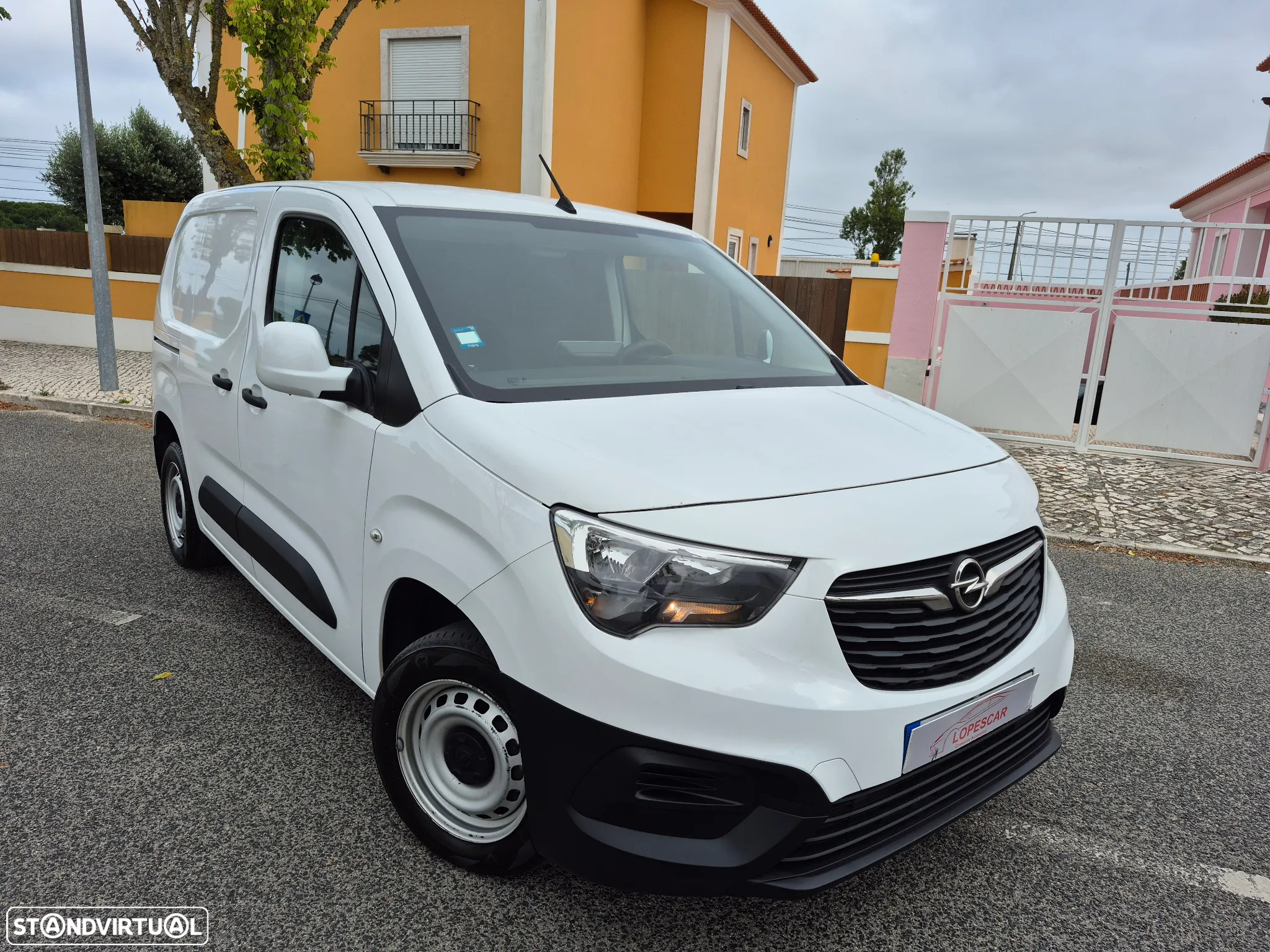Opel Combo - 2020 | GARANTIA | Poucos KMS - 3