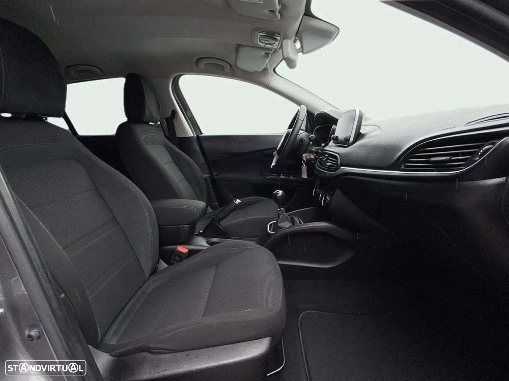 Fiat Tipo Station Wagon 1.6 M-Jet Lounge J17 - 10