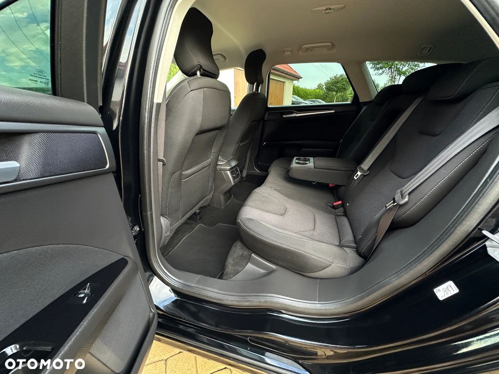 Ford Mondeo - 21