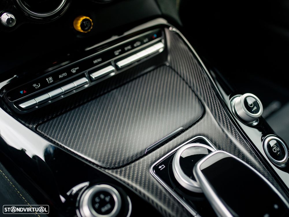 Mercedes-Benz AMG GT R - 41