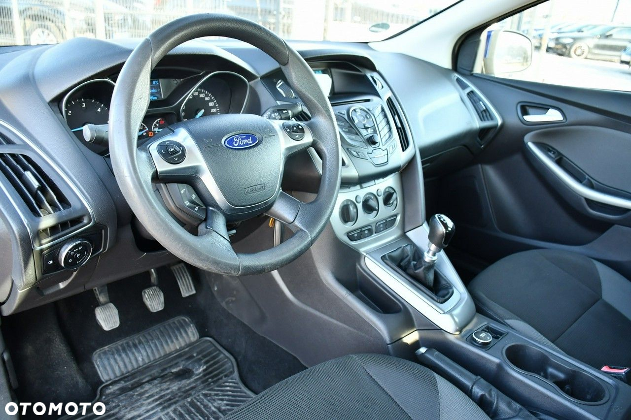 Ford Focus Turnier 1.6 TDCi ECOnetic 99g Start-Stopp-Sy SYNC Edition - 26