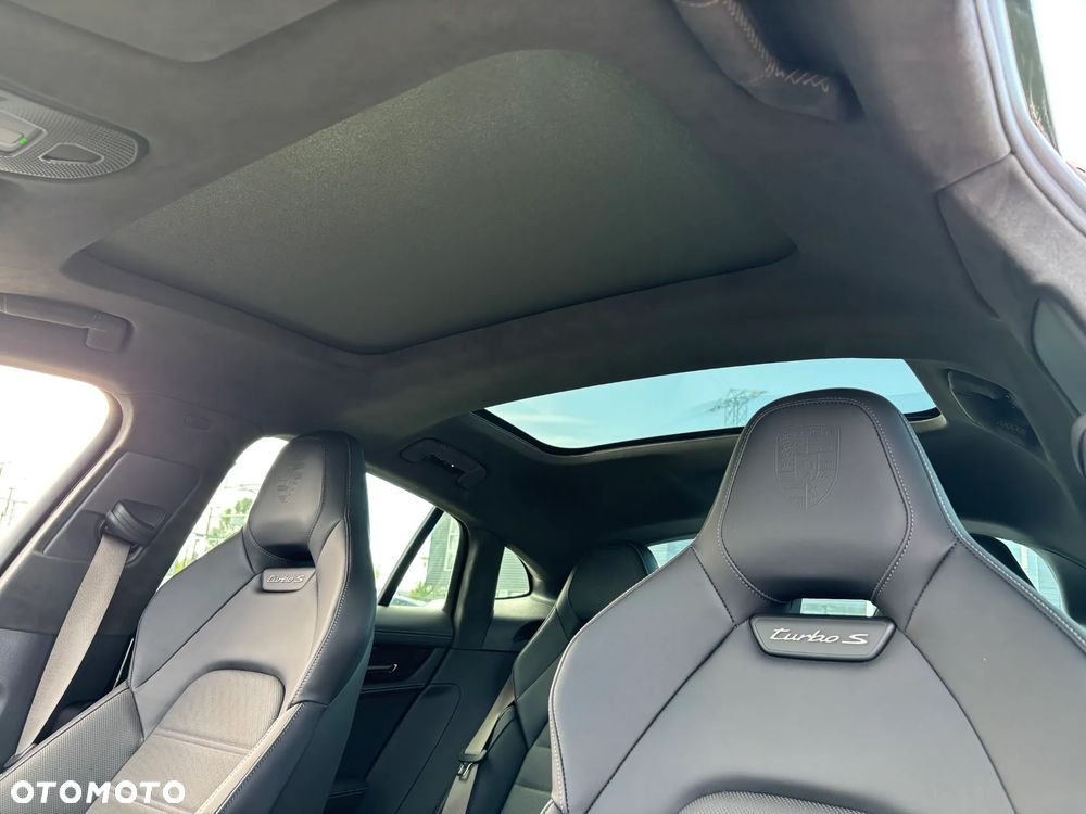 Porsche Panamera Turbo S E-Hybrid PHEV - 20