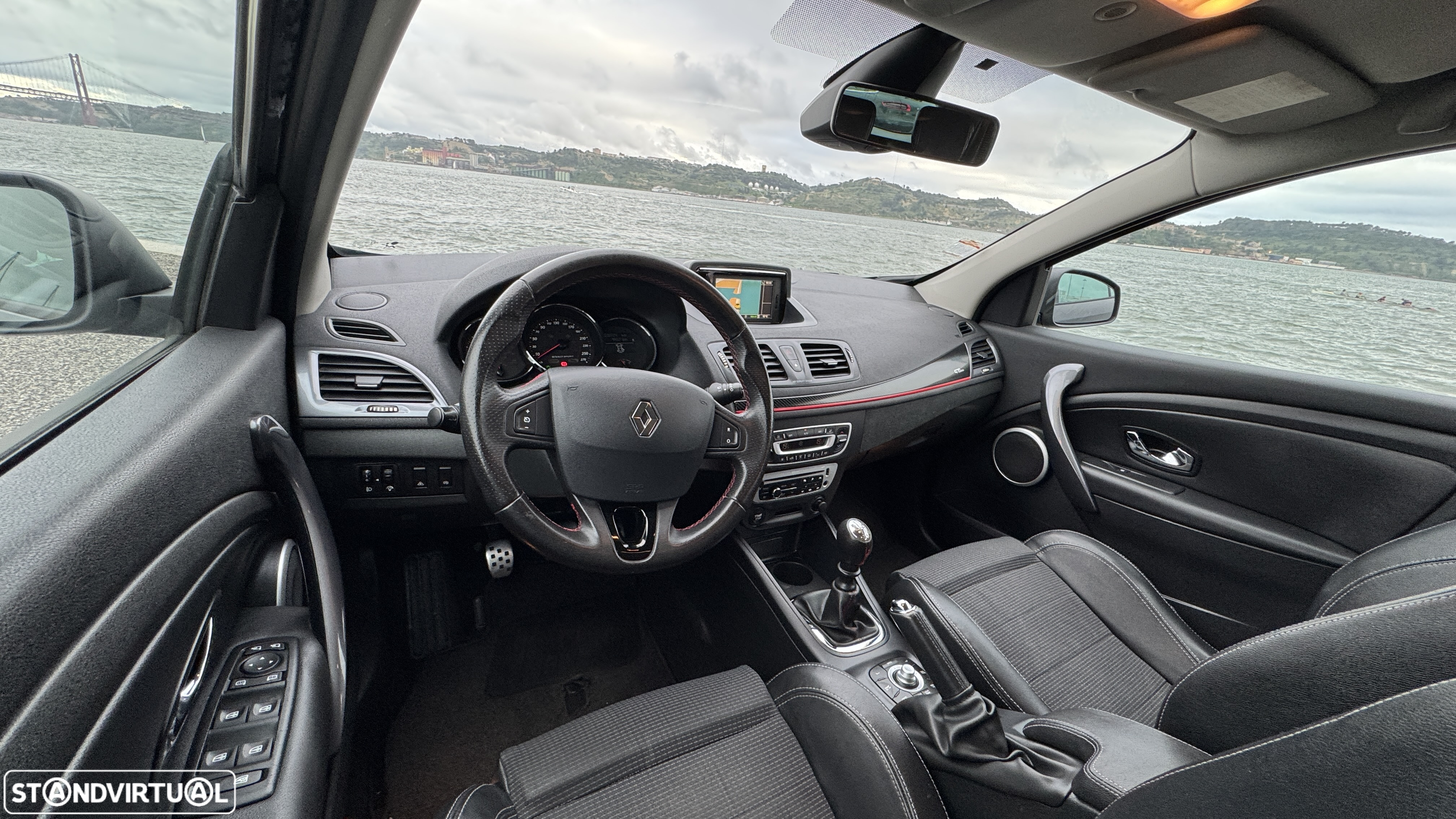 Renault Mégane Sport Tourer 1.5 dCi GT Line - 17