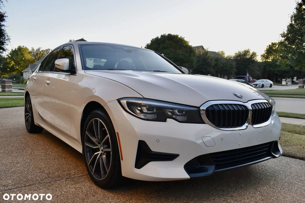 BMW Seria 3 330i - 5