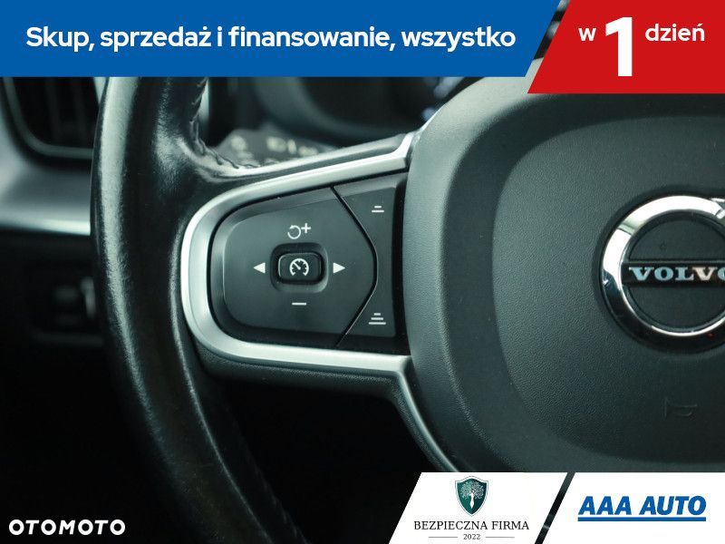 Volvo XC 60 - 18