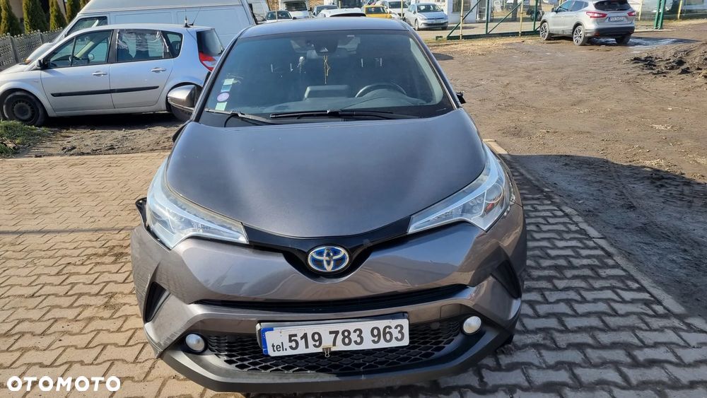 Toyota C-HR Club - 4