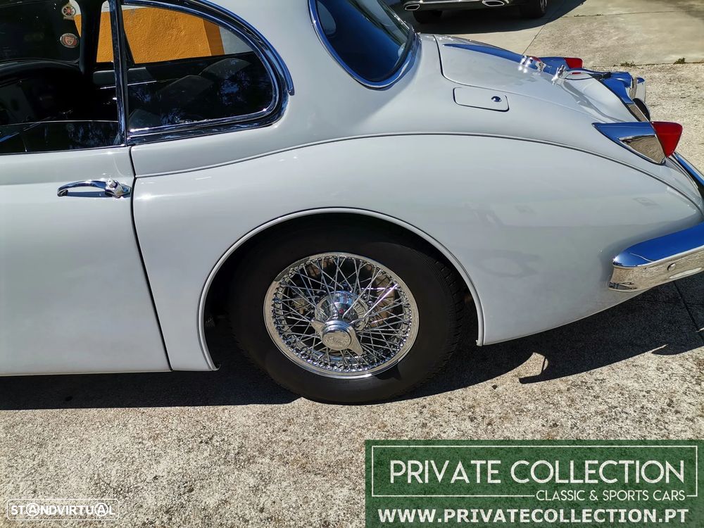 Jaguar XK150 - 25