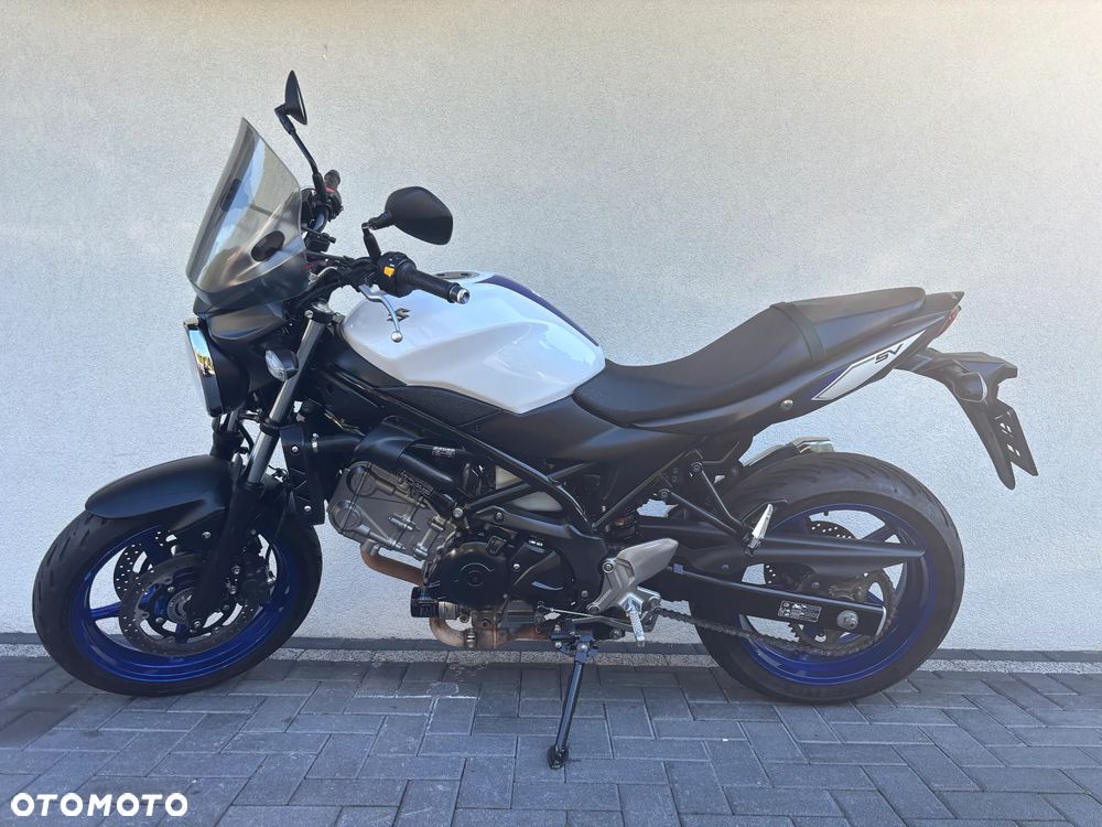 Suzuki SV