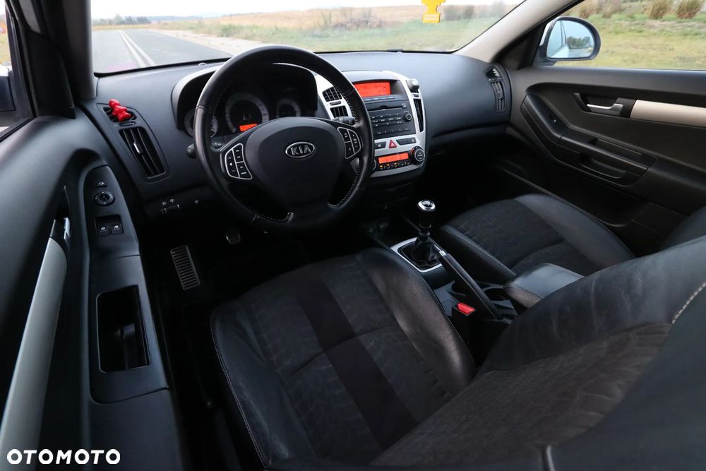Kia ProCeed 2.0 CVVT TX - 7
