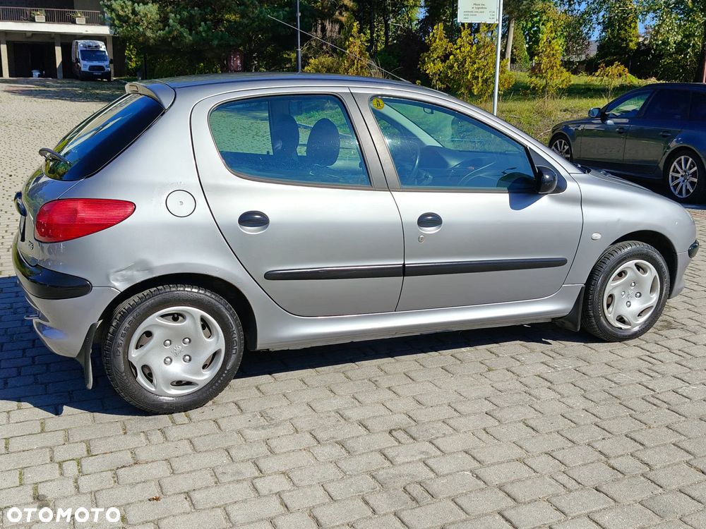 Peugeot 206 1.4 XR Presence - 13