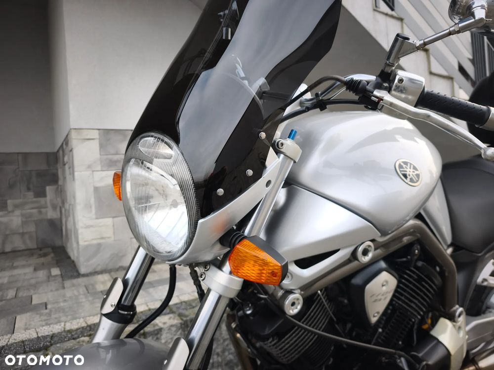 Yamaha BT - 6